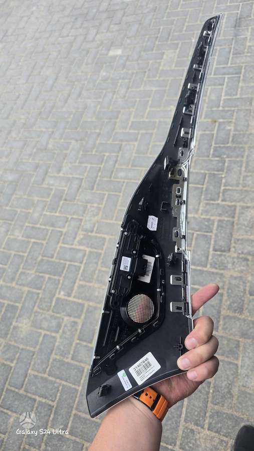 Volvo XC90 salono detalės