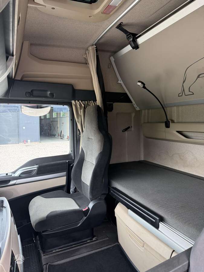 MAN TGX 26.510, auto transporters