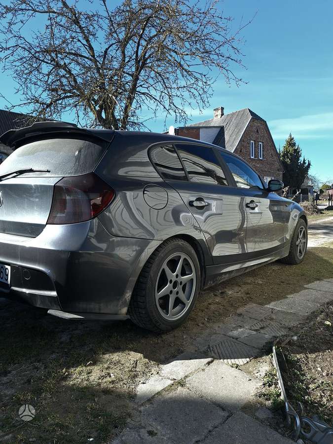 BMW 120, 2.0 l., hatchback