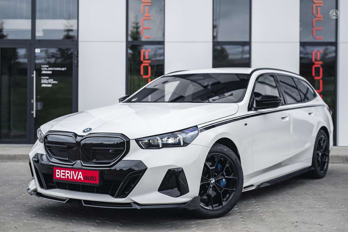 BMW i5, 81 kWh, wagon