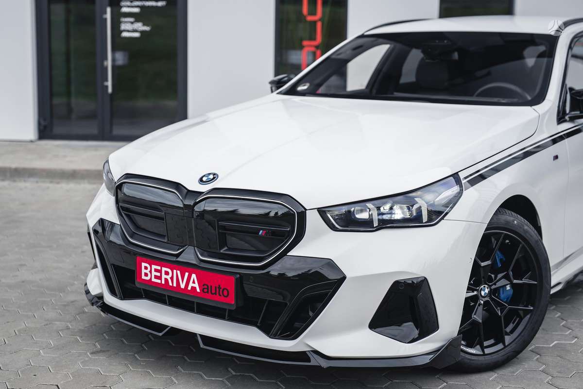 BMW i5, 81 kWh, wagon