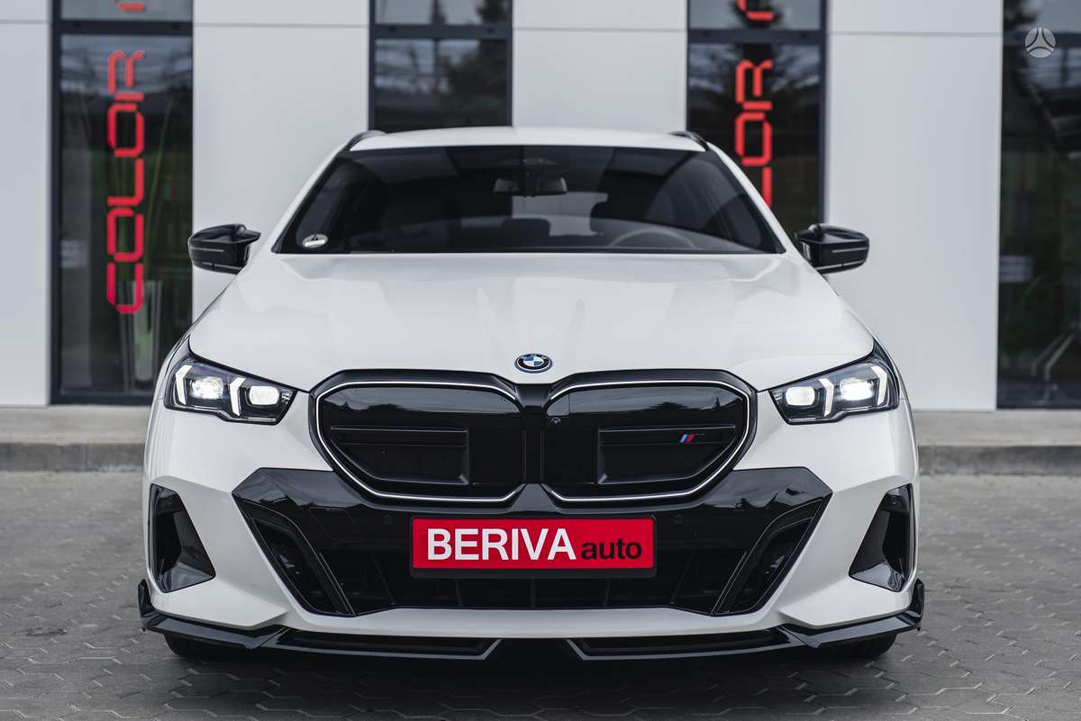 BMW i5, 81 kWh, wagon