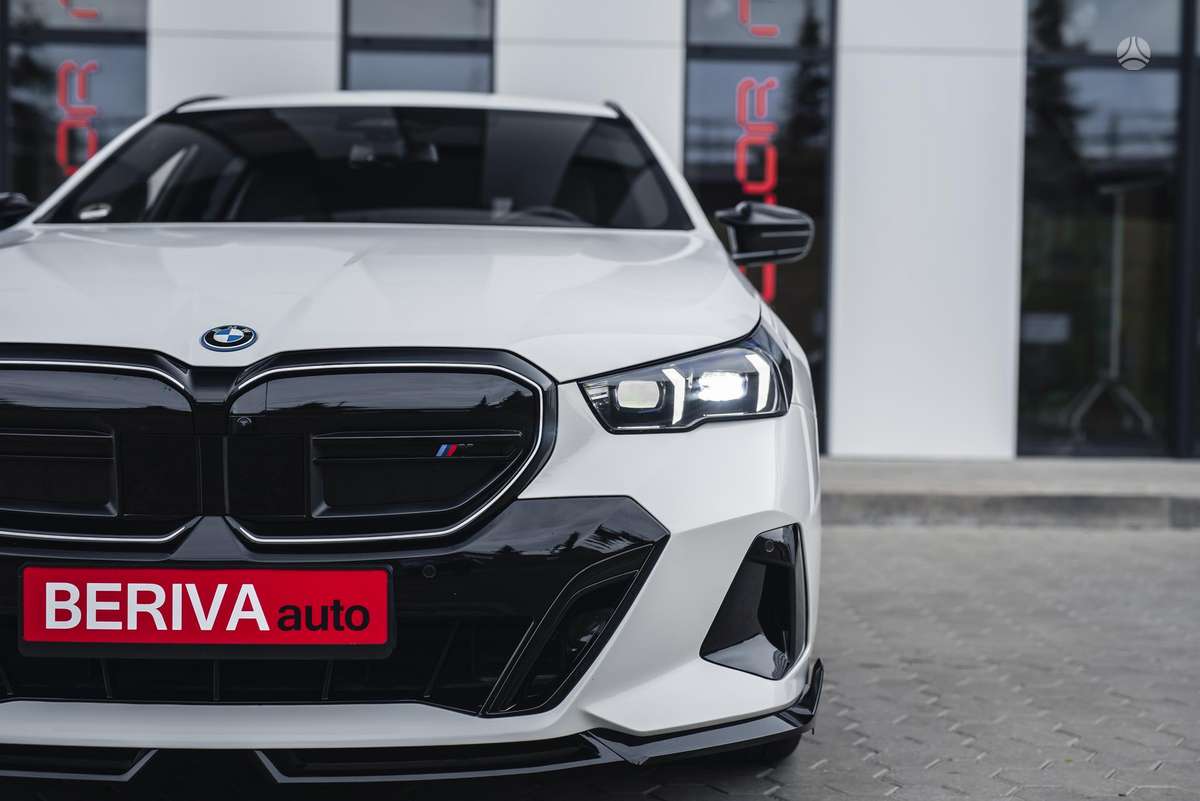 BMW i5, 81 кВт·ч, Универсал