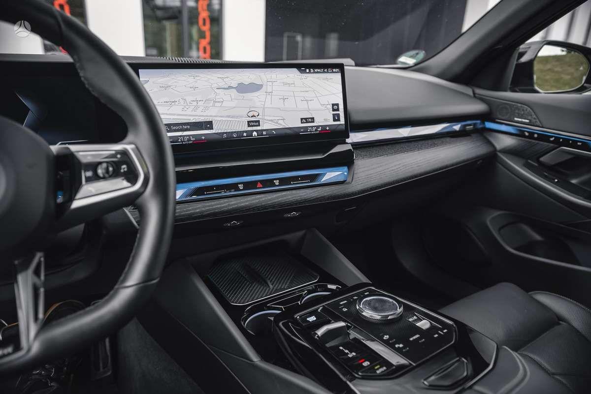 BMW i5, 81 кВт·ч, Универсал