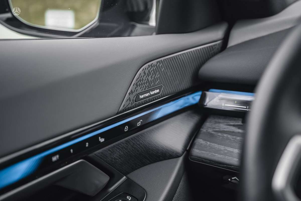 BMW i5, 81 kWh, wagon