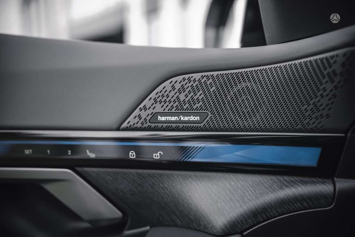 BMW i5, 81 kWh, wagon