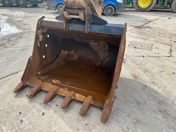 Kobelco SK210LC-9, ekskavatoriai