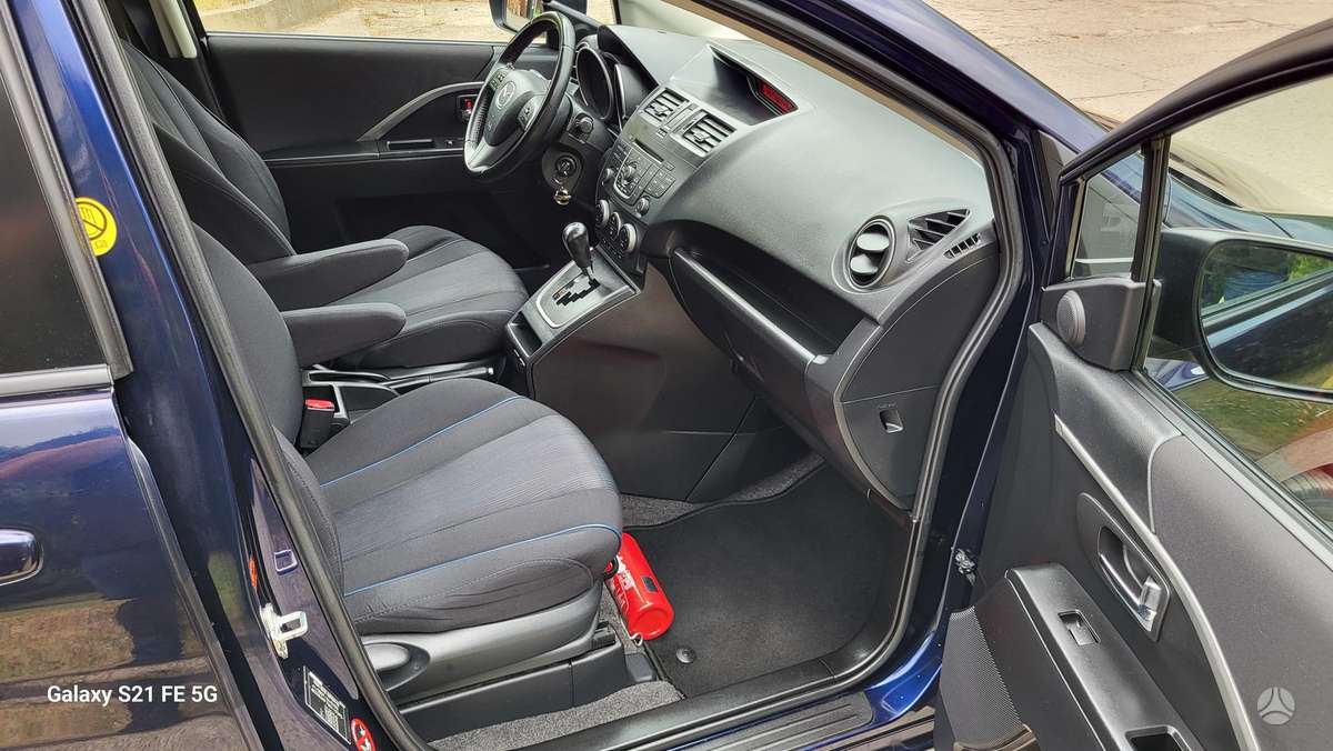 Mazda 5, 2.0 l., Минивэн