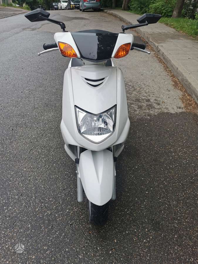 Yamaha MBK 125cc, scooters / mopeds