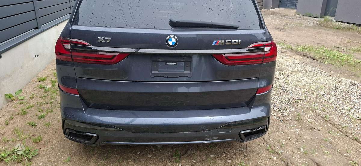 BMW X7, Usa