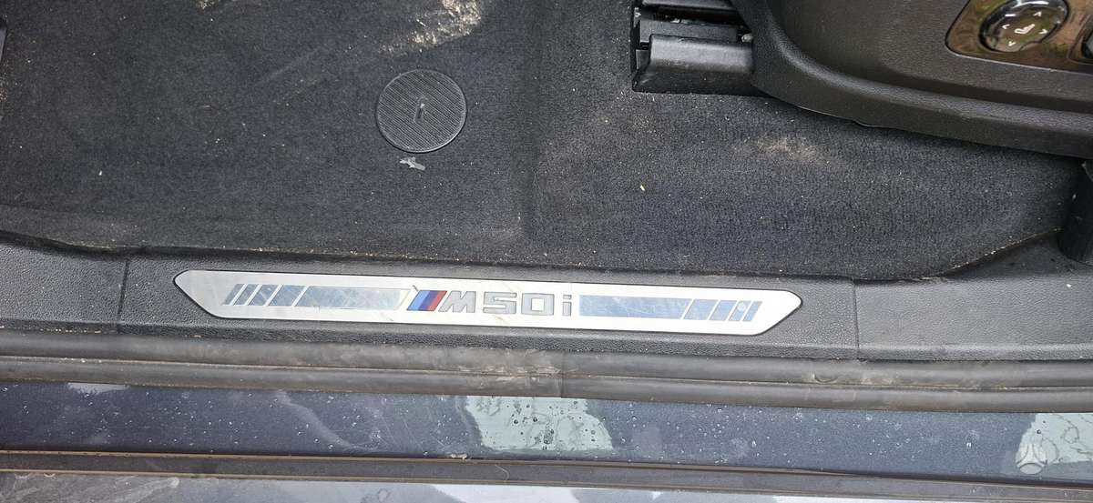 BMW X7, Usa