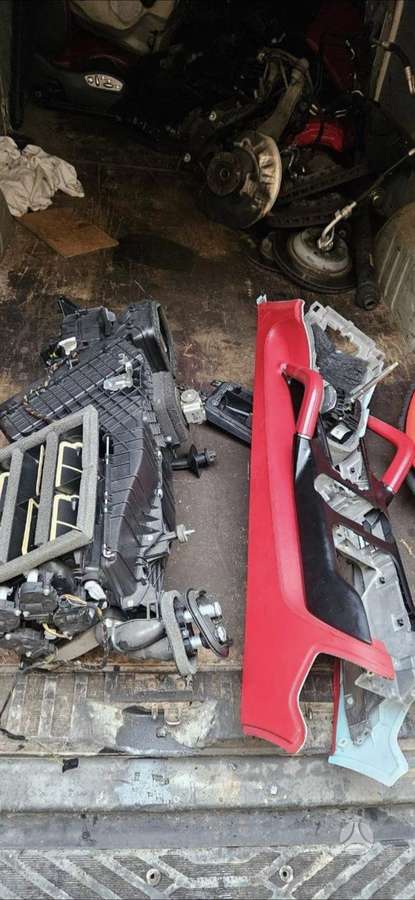 Porsche Cayenne body parts