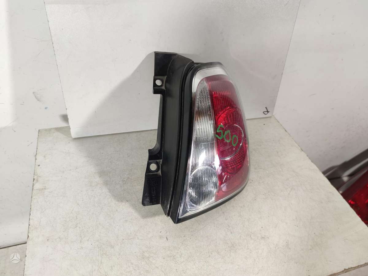 Fiat 500 bumper reinforcement, lights