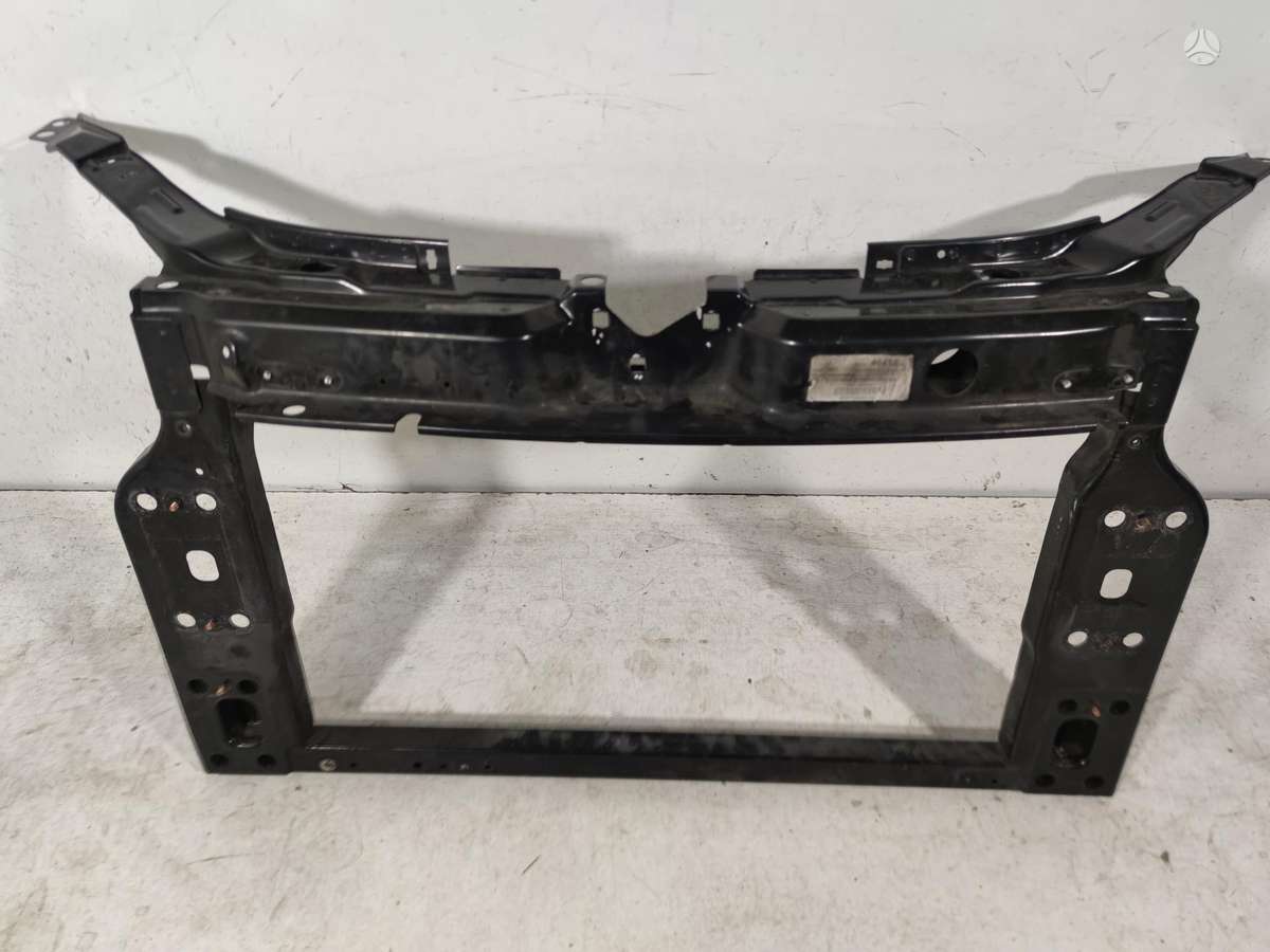 Fiat 500 bumper reinforcement, lights