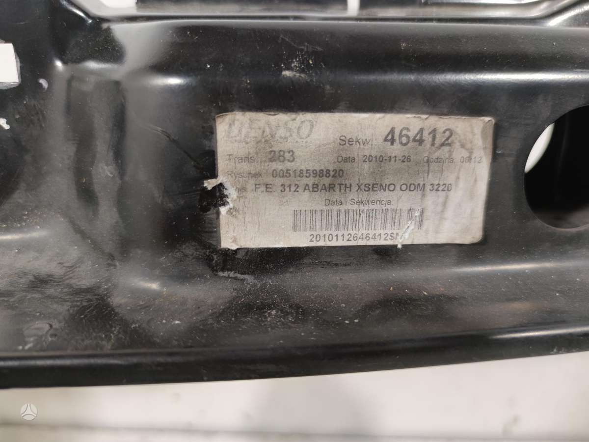 Fiat 500 bumper reinforcement, lights