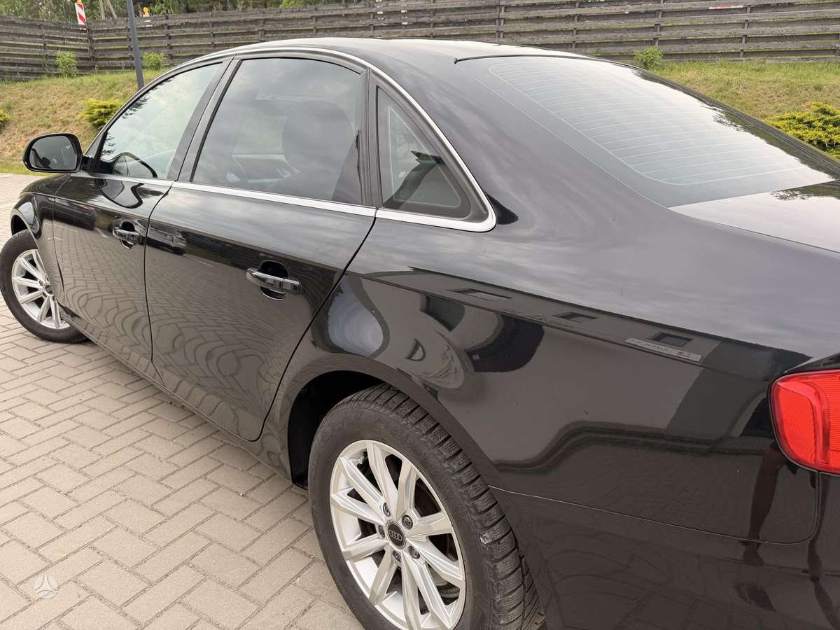 Audi A4, 2.7 l., Седан