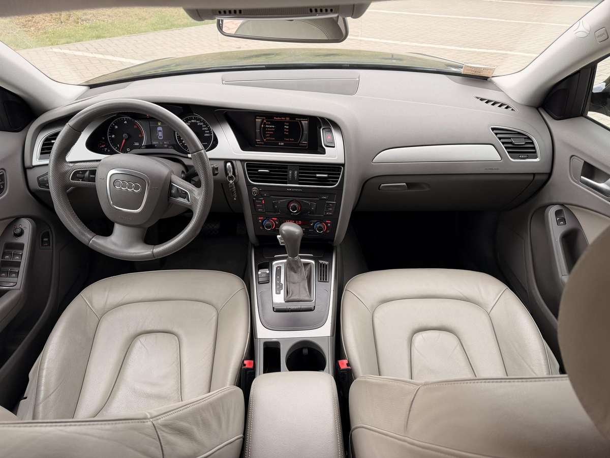 Audi A4, 2.7 l., Седан