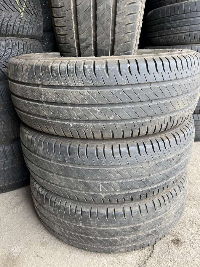 Michelin AGILIS 3, летние 235/65 R16