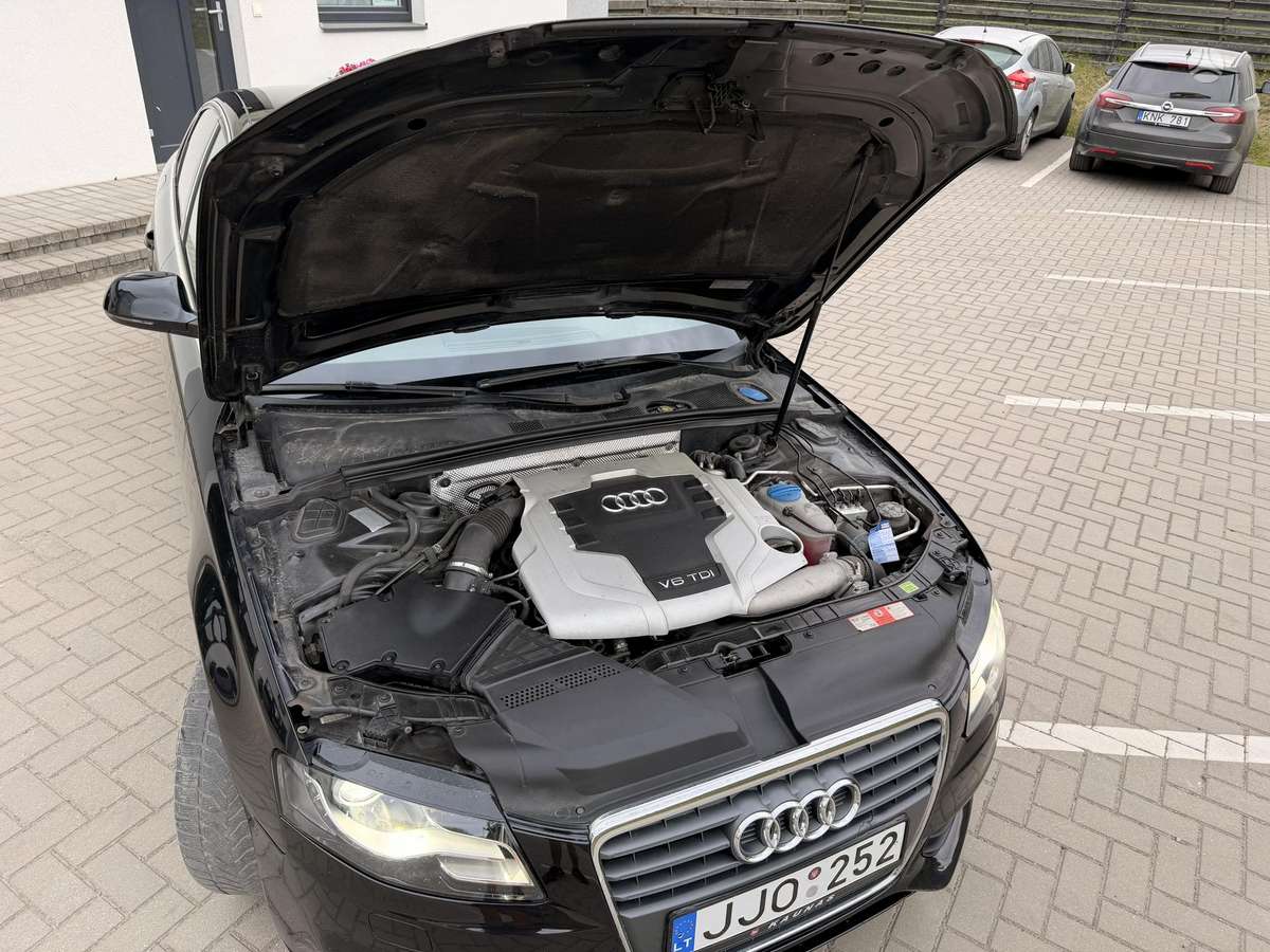 Audi A4, 2.7 l., Седан