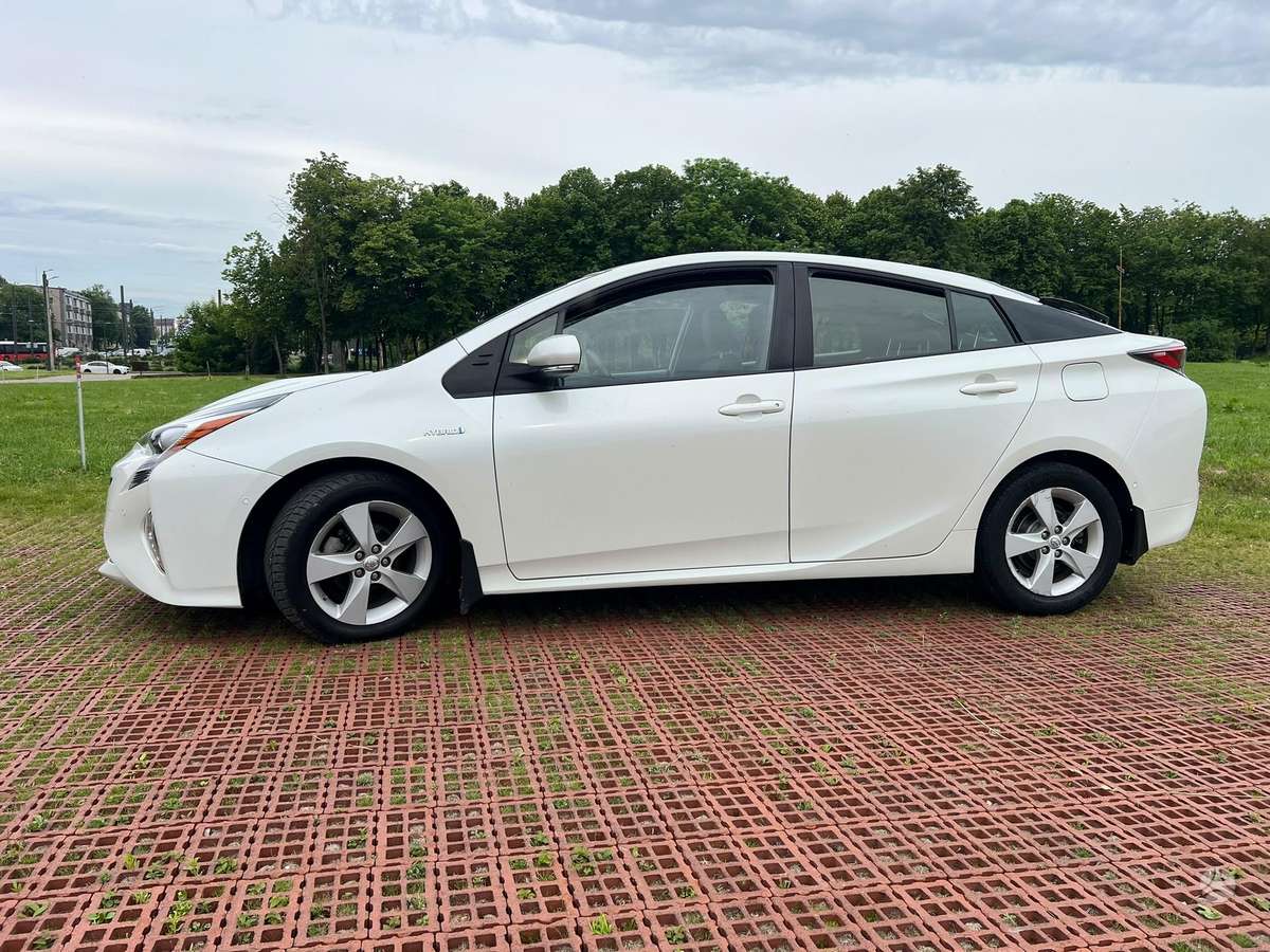 Toyota Prius - 7