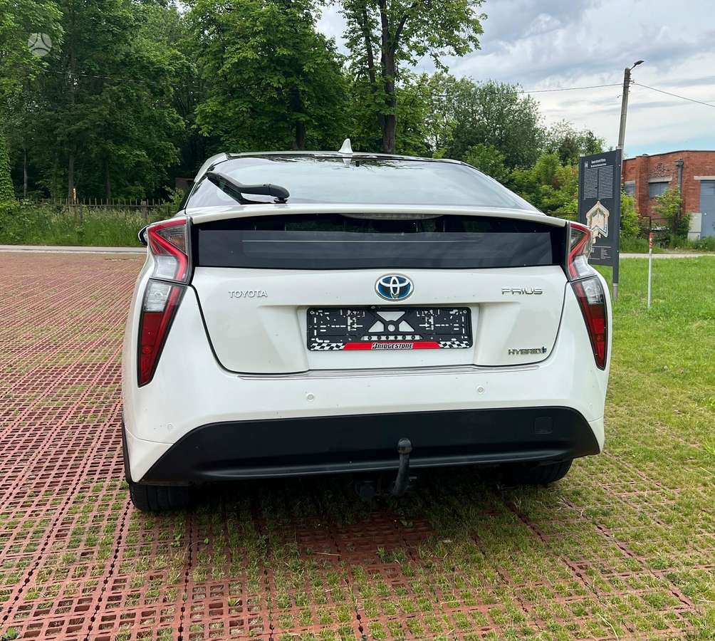 Toyota Prius - 9