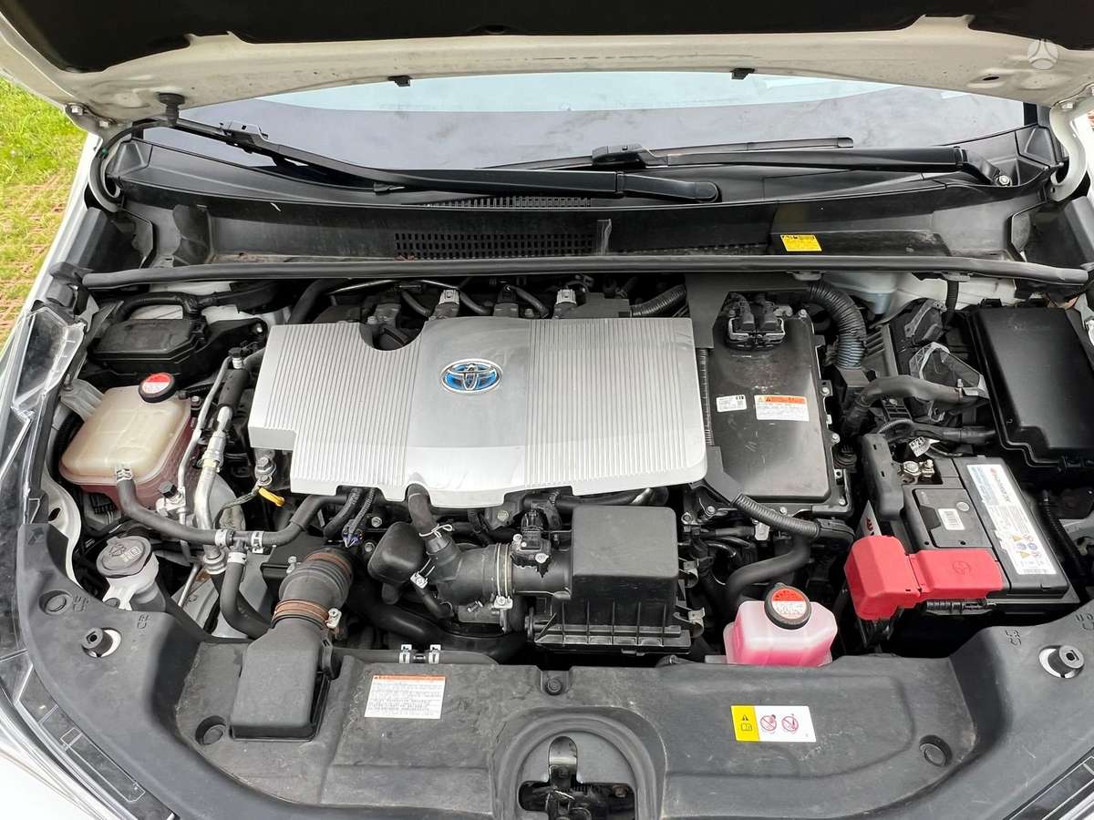Toyota Prius - 12