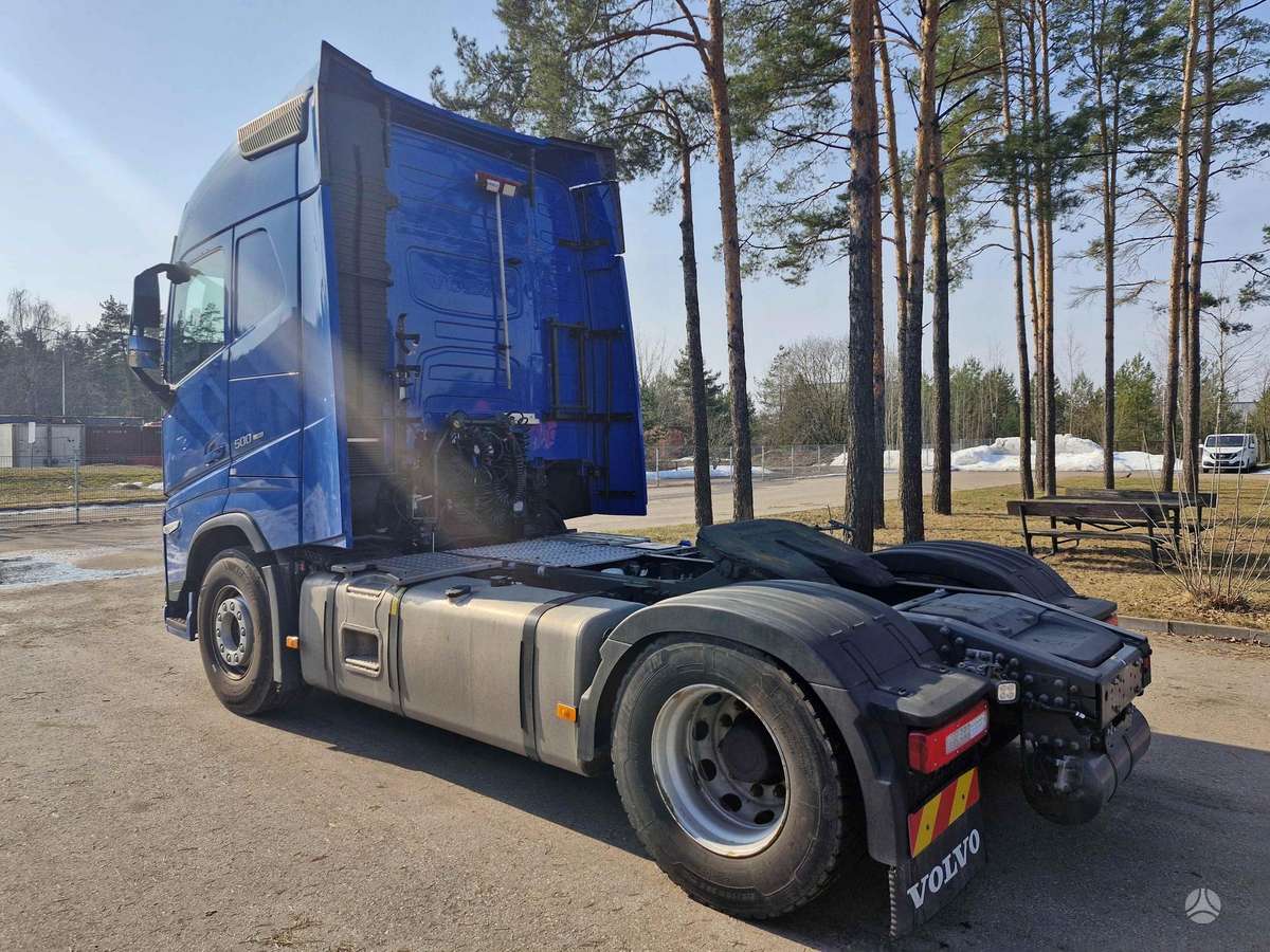 Volvo FH 500, double sleeper