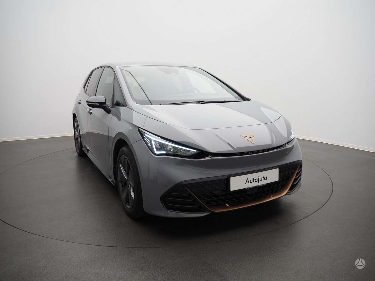 Cupra Born, hatchback