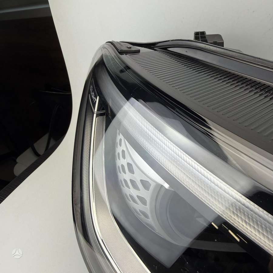 Volkswagen ID.4 žibintai