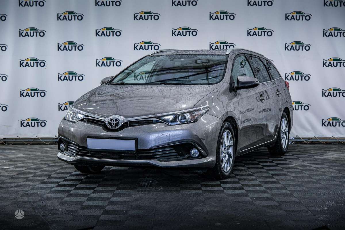 Toyota Auris, 1.6 l., Универсал