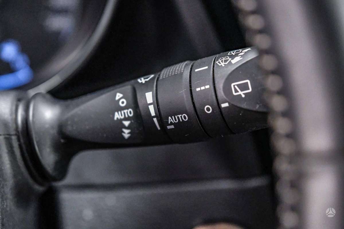 Toyota Auris, 1.6 l., Универсал