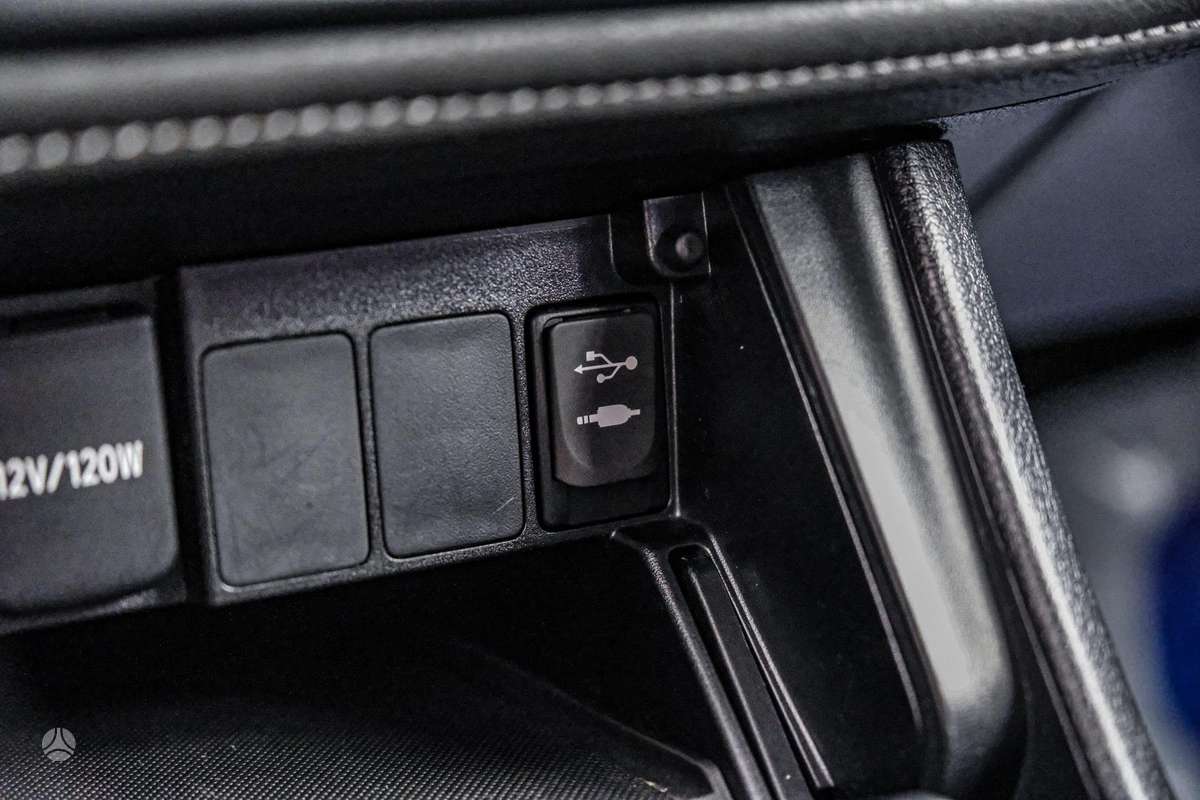Toyota Auris, 1.6 l., Универсал