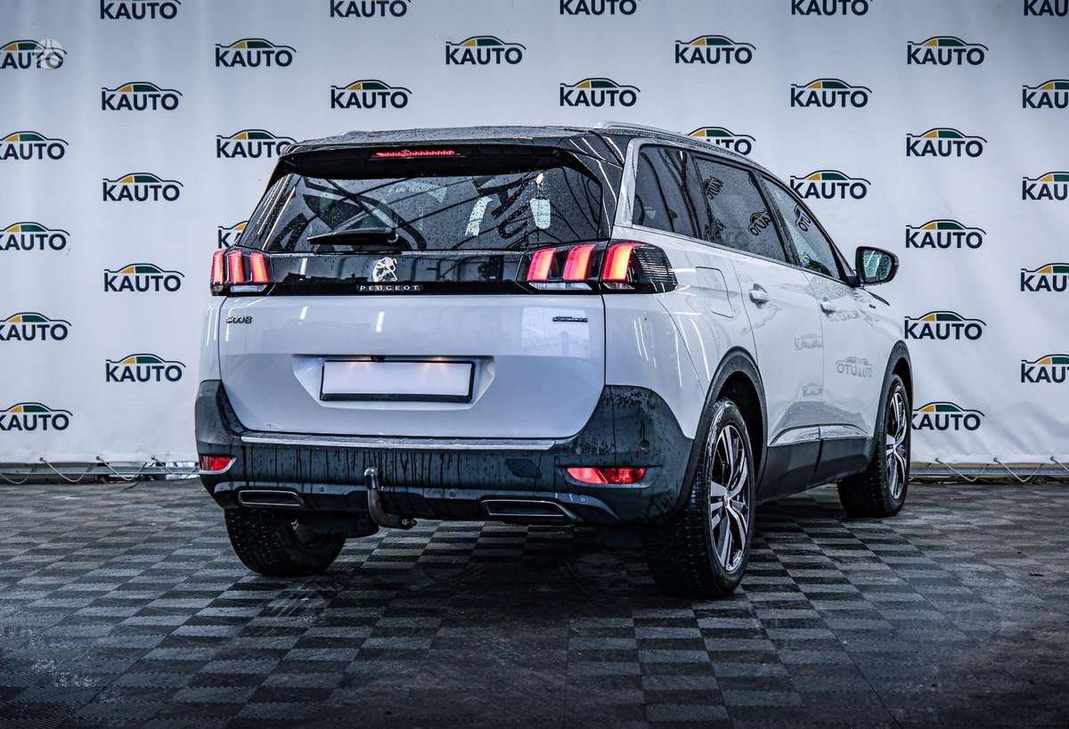 Peugeot 5008 - 3