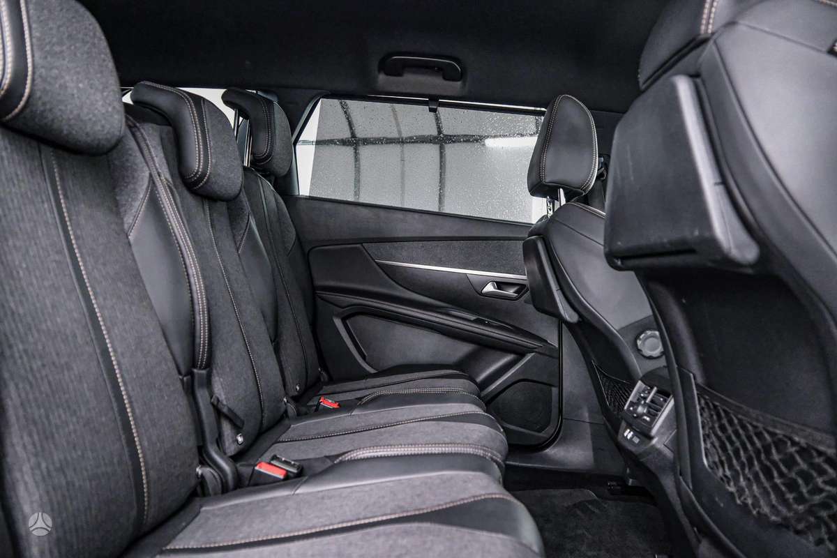 Peugeot 5008 - 10