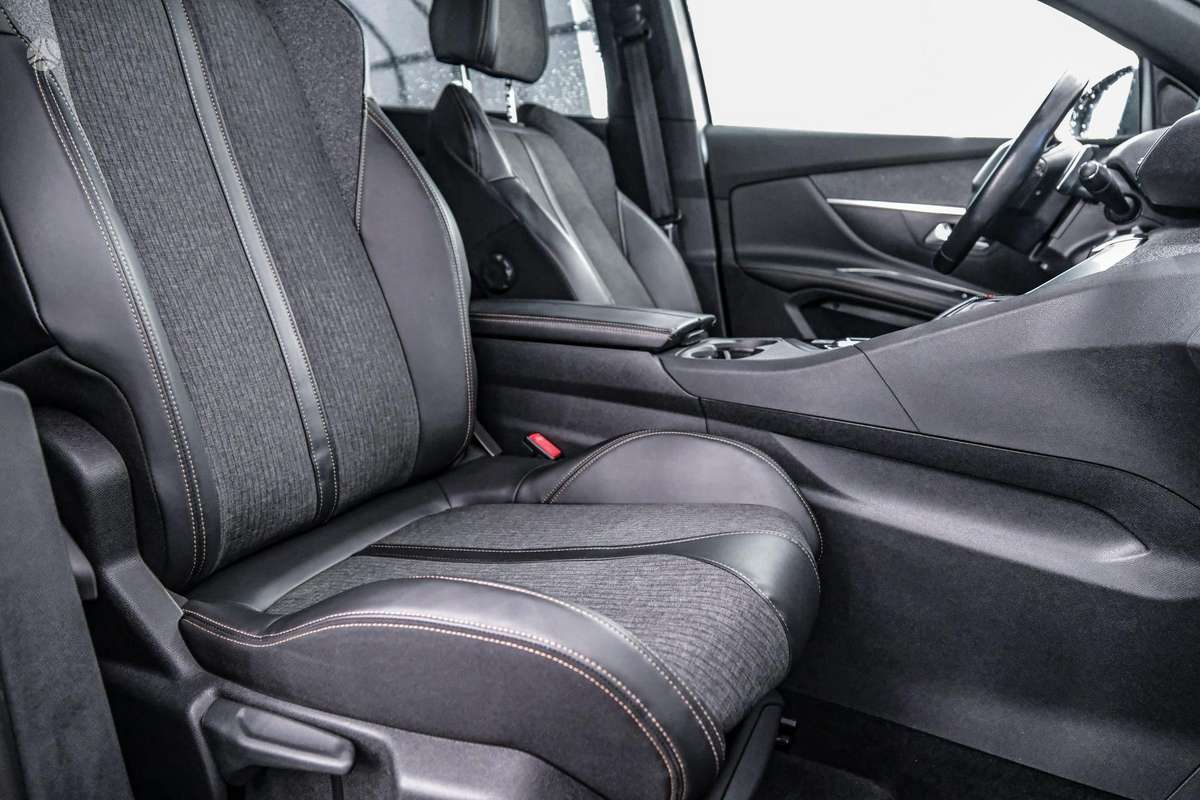 Peugeot 5008 - 12
