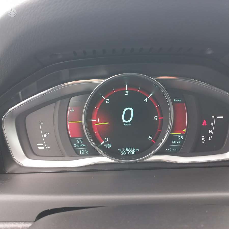 Volvo XC70, 2.0 l., wagon