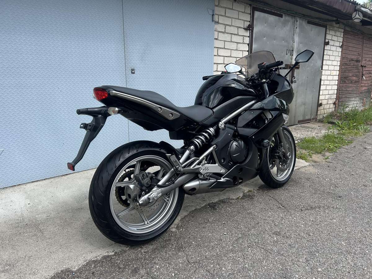 Kawasaki ER 650cc, street / classic