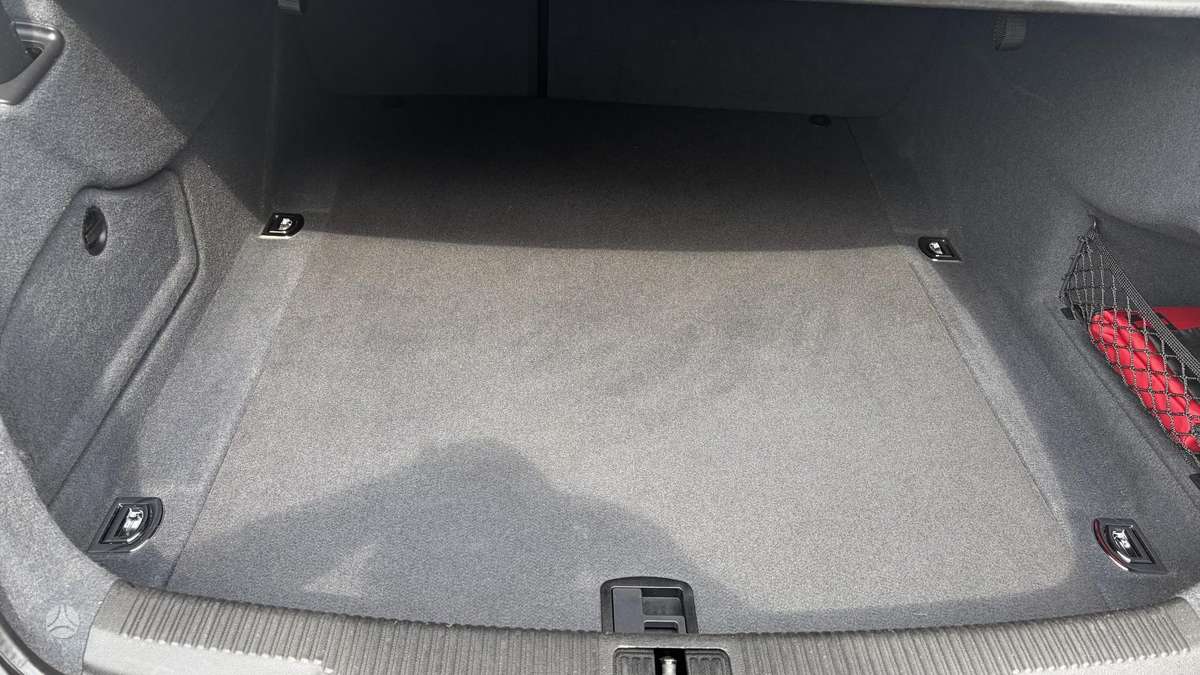 Audi A6, 3.0 l., sedanas