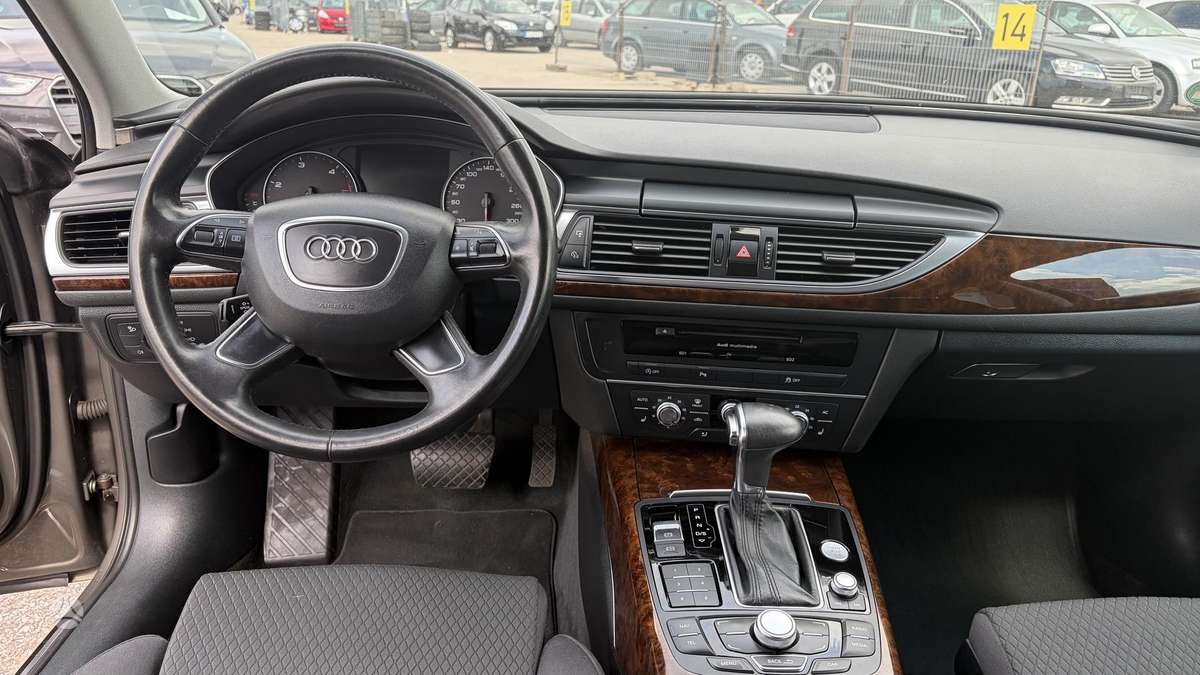 Audi A6, 3.0 l., sedanas
