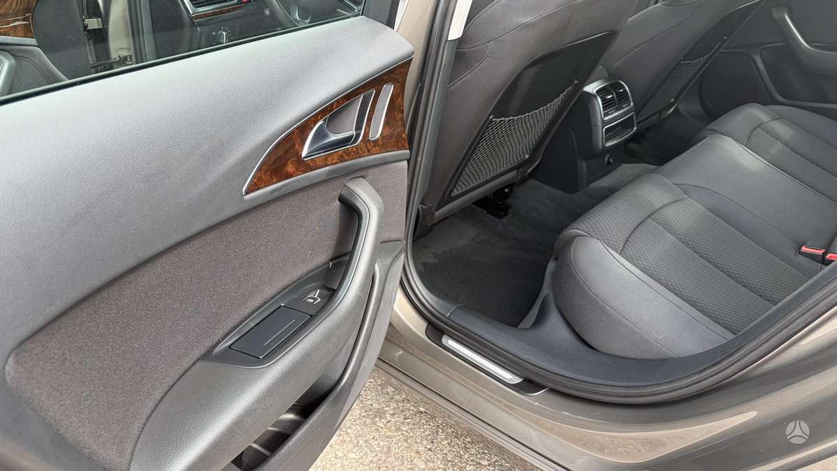 Audi A6, 3.0 l., sedanas