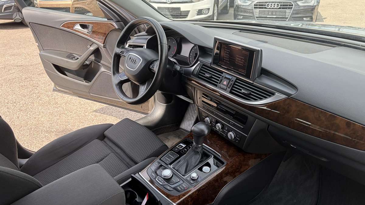 Audi A6, 3.0 l., sedanas