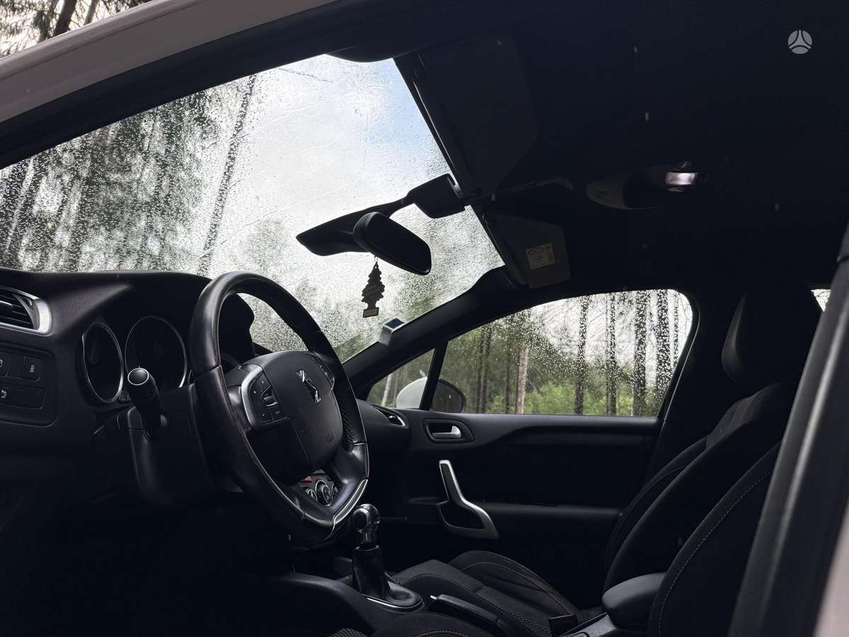 Citroen DS4, 1.6 l., Хэтчбек