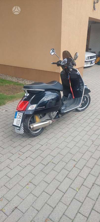 Piaggio Vespa 278cc, scooters / mopeds