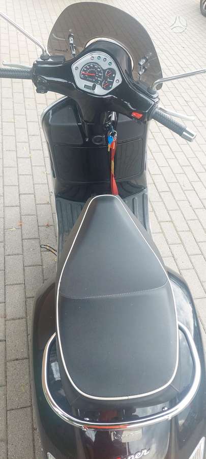 Piaggio Vespa 278cc, scooters / mopeds
