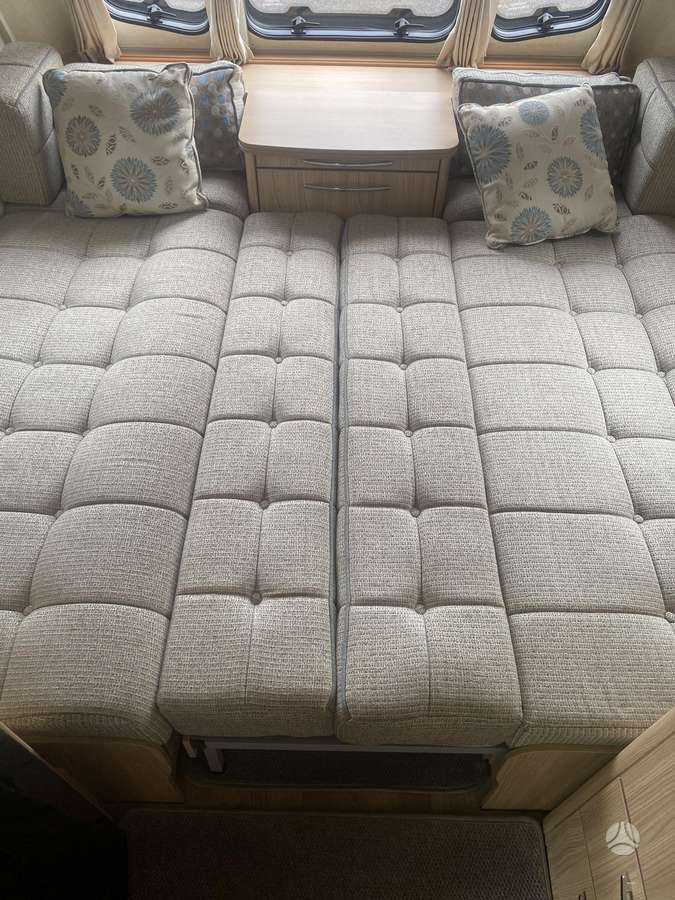 Coachmen Vision, caravans