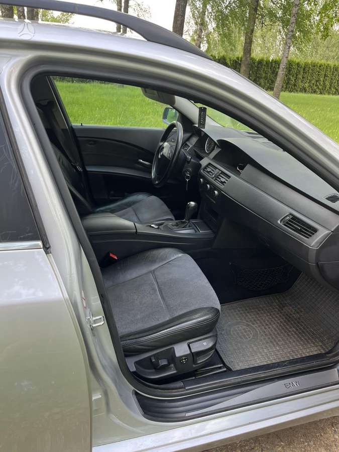BMW 530, 3.0 l., wagon