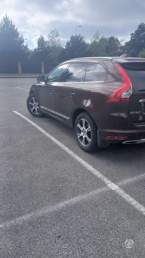 Volvo XC60, 2.4 l., wagon