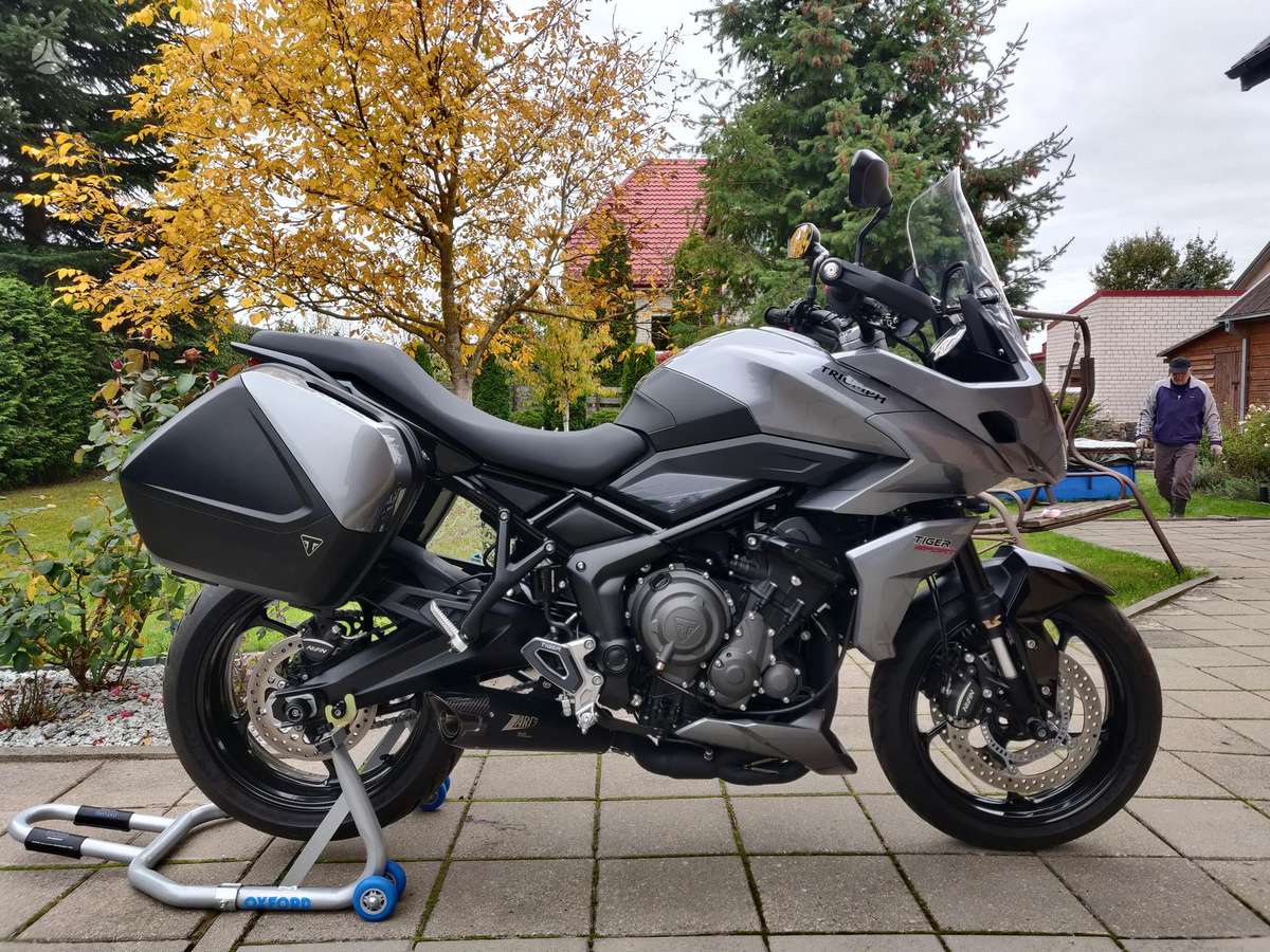 Triumph Tiger 660cc, touring / sport touring