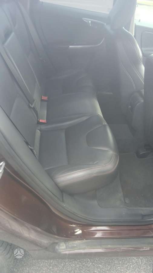 Volvo XC60, 2.4 l., wagon