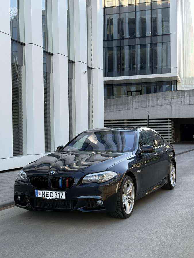 BMW 550, 4.4 l., Седан
